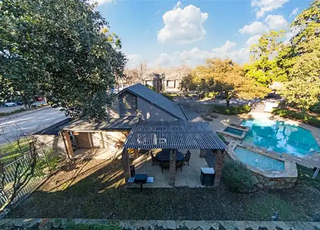 Property at 9801 Royal Ln #104, Dallas, TX, 75231, 1 bed, 1 bath, [object Object]