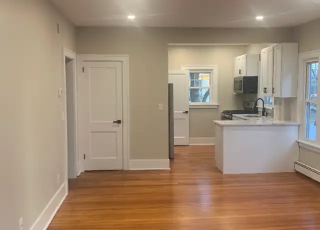 Property at 6 Terrace Pl Unit 1, Stamford, CT, 06902, 2 beds, 1 bath, [object Object]