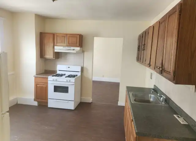 Property at 25 Orchard St Unit 3-L, Bridgeport, CT, 06608, 2 beds, 1 bath, [object Object]