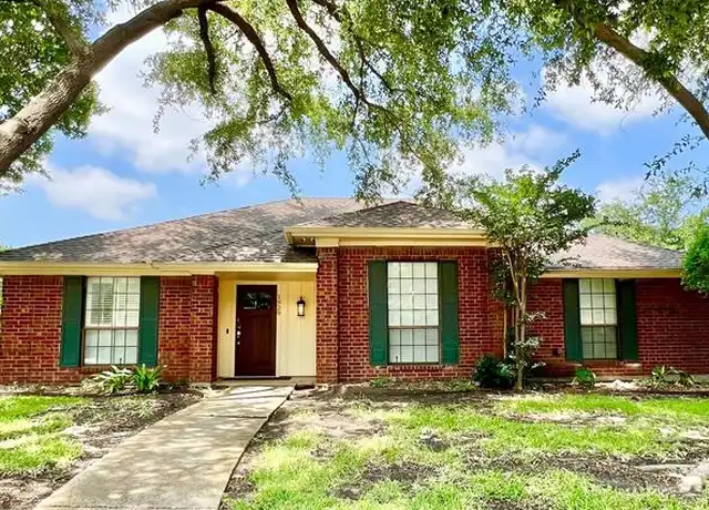 Property at 1929 Oakbluff Dr, Carrollton, TX, 75007, 3 beds, 2 baths, [object Object]