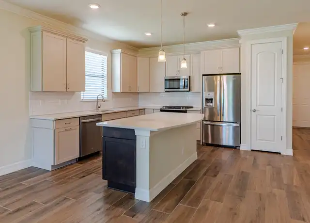 Property at 740 SE Boboli Way, Port Saint Lucie, FL, 34984, 4 beds, 3 baths, [object Object]