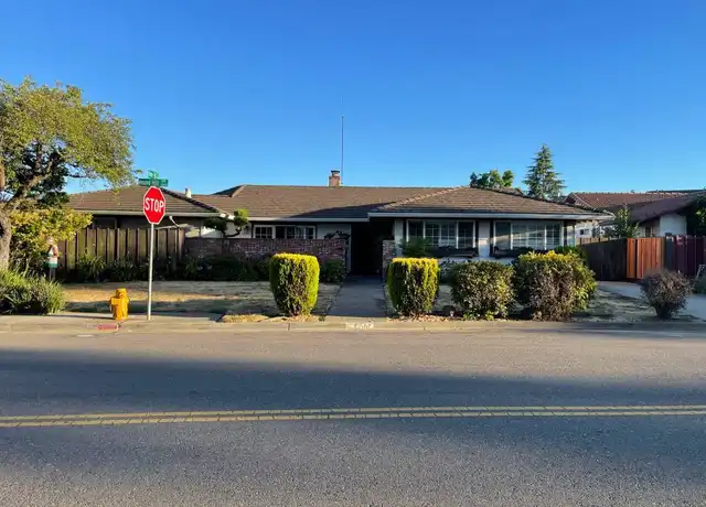 Property at 3200 Round Hill Dr, Hayward, CA, 94542, 3 beds, 2.5 baths, [object Object]