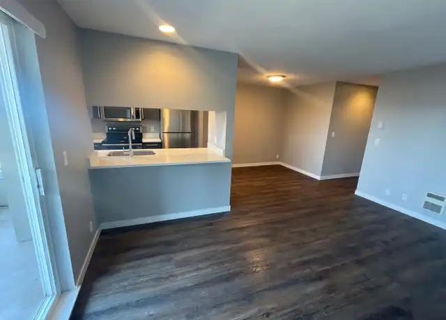 Property at 4524 44th Ave SW Unit 403, Seattle, WA, 98116, 1 bed, 1 bath, [object Object]