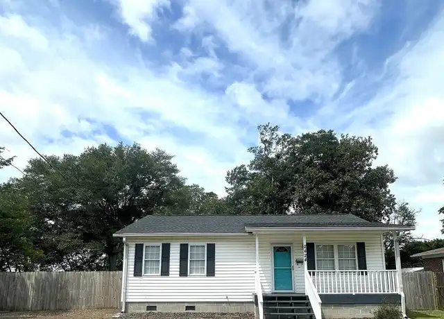 Property at 2424 Louisiana St, Wilmington, NC, 28401, 2 beds, 1 bath, [object Object]