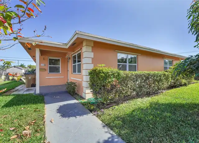 Property at 214 NE 9th Ave, Deerfield Beach, FL, 33441, 2 beds, 2 baths, [object Object]