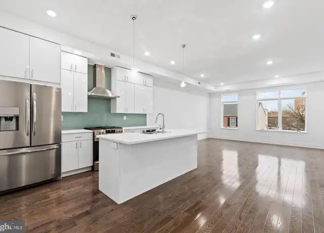 Property at 1335 N Franklin St #3, Philadelphia, PA, 19122, 2 beds, 2 baths, [object Object]