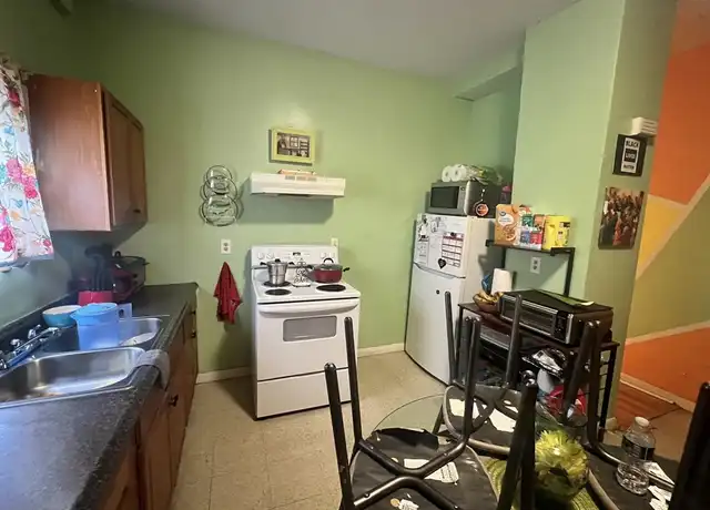 Property at 217 Pleasant St Unit 1W, Brockton, MA, 02301, 2 beds, 1 bath, [object Object]