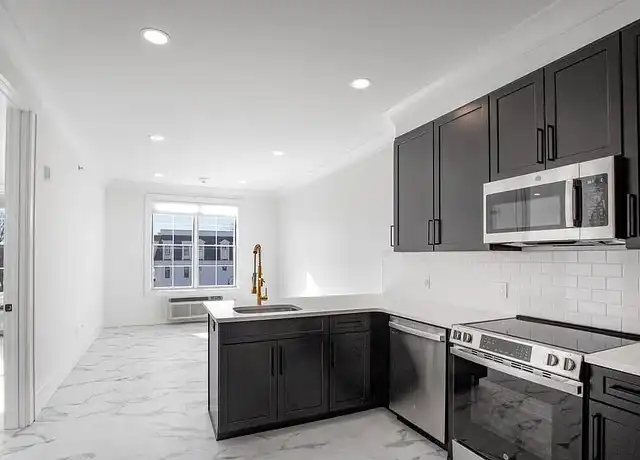 Property at The Lofts at Maple & Main - 42 Maple Ave, Smithtown, NY, 11787, 1-2 bed, 1-2 bath, [object Object]