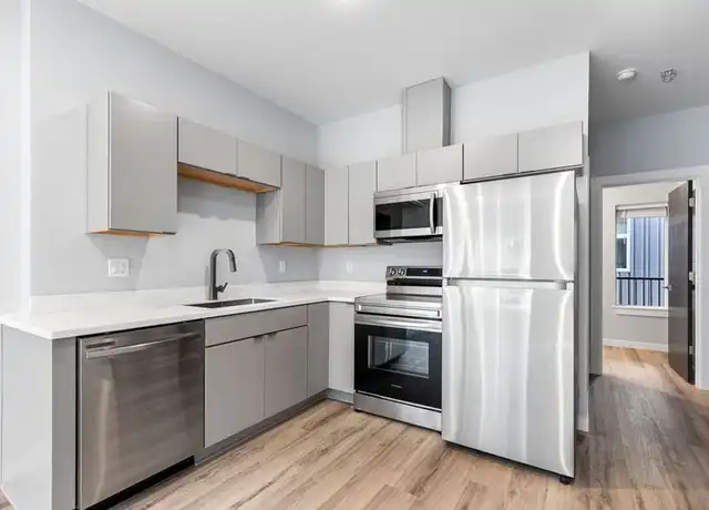Property at 7150 N Greenwich Ave #9, Portland, OR, 97217, 1 bed, 1 bath, [object Object]