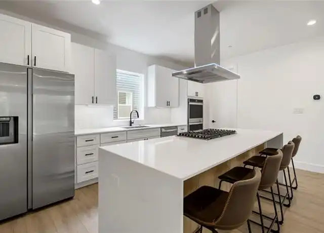Property at 1139 N Madison Ave #105, Dallas, TX, 75208, 2 beds, 2.5 baths, [object Object]