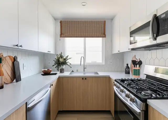 Property at 5358 Loma Linda Ave, Los Angeles, CA, 90027, 1-2 bed, 1-2 bath, [object Object]