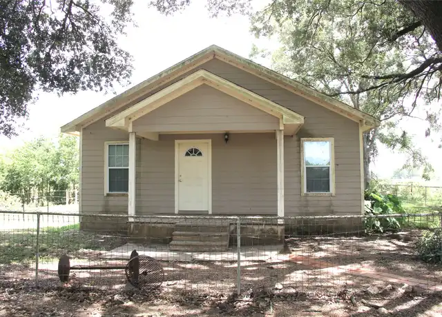 Property at 7729 Farm to Market Road 1301, Wharton, TX, 77488, 2 beds, 1 bath, [object Object]