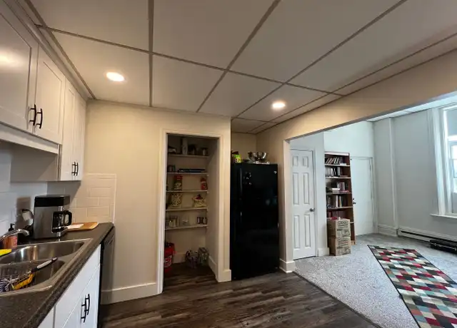 Property at 8 W Main St Apt B, Mount Joy, PA, 17552, 2 beds, 1 bath, [object Object]