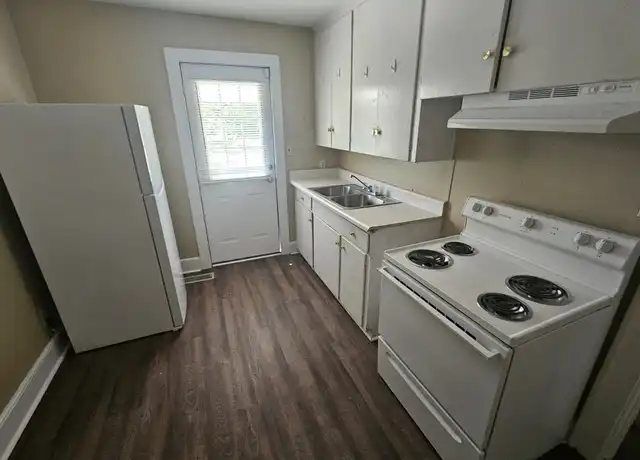Property at 810 W Residence Ave, Albany, GA, 31701, 3 beds, 1 bath, [object Object]