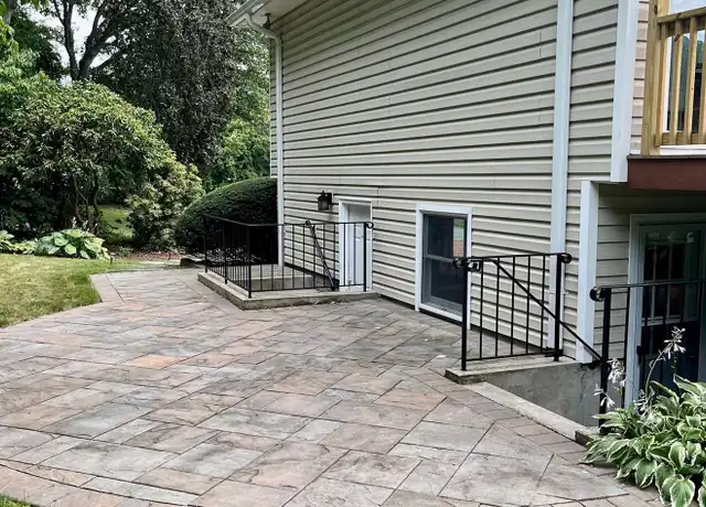Property at 772 Pulaski Rd, Greenlawn, NY, 11740, 2 beds, 1 bath, [object Object]