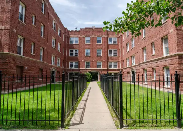 Property at 4744 N Whipple St Unit 4734-2A, Chicago, IL, 60625, 1 bed, 1 bath, [object Object]