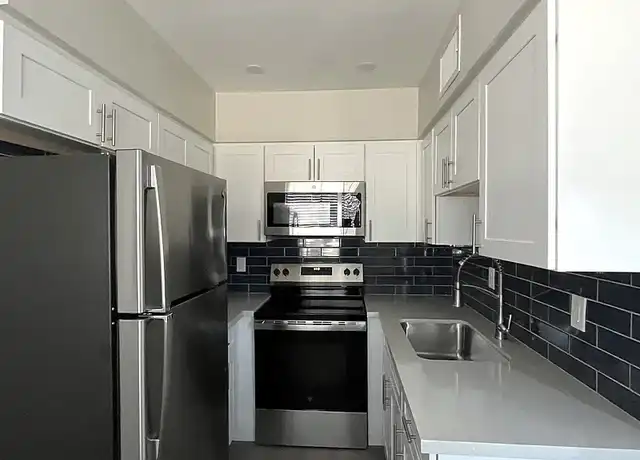 Property at East Vista - 1301 E Vista Ave, Phoenix, AZ, 85020, 2 beds, 1 bath, [object Object]