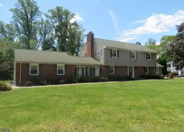 Property at 17 Glenwood Ave, Randolph, NJ, 07869, 5 beds, 3.5 baths, [object Object]