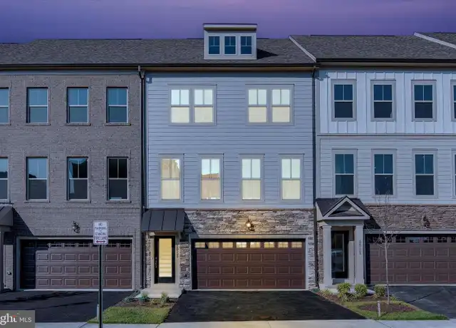 Property at 1043 Venifena Ter SE, Leesburg, VA, 20175, 4 beds, 3.5 baths, [object Object]