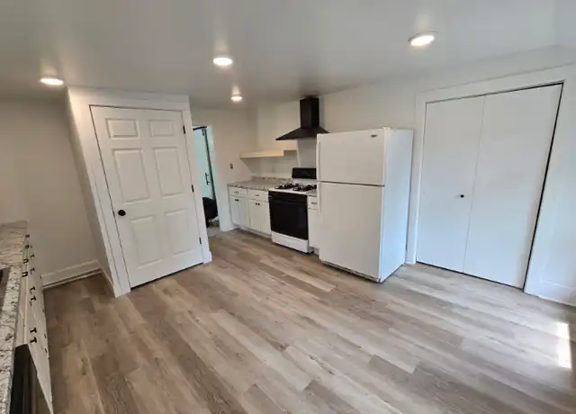 Property at 540 Dunkirk Ave Unit 1, Stoughton, WI, 53589, 1 bed, 1 bath, [object Object]