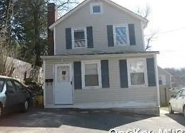 Property at 22 Pine Dr, Oyster Bay, NY, 11771, 2 beds, 1 bath, [object Object]