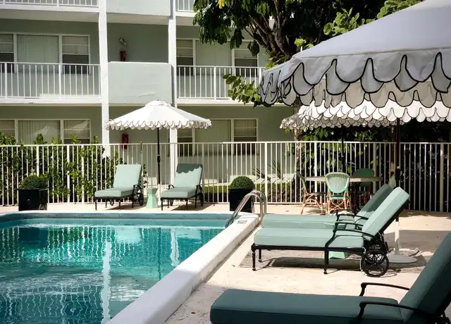 Property at 2716 Vandiver Dr Unit 8b, West Palm Beach, FL, 33409, 2 beds, 1 bath, [object Object]