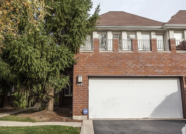 Photo of 1451 N Milwaukee Ave, Libertyville, IL 60048