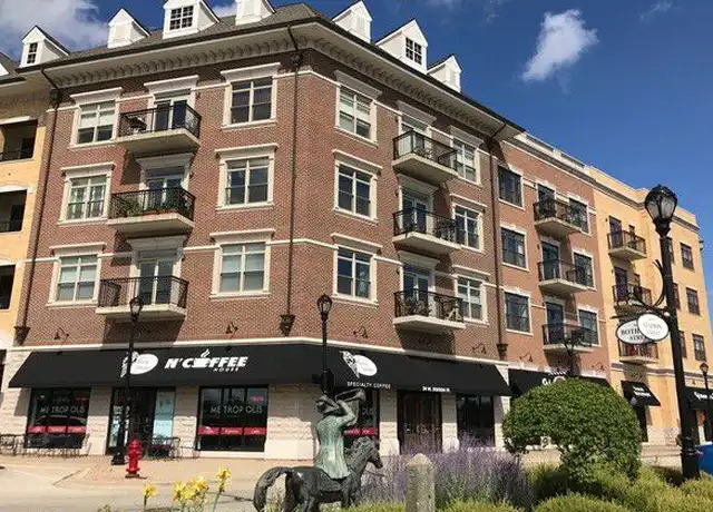 Property at 24 W Station St, Palatine, IL, 60067, 1 bed, 1 bath, [object Object]
