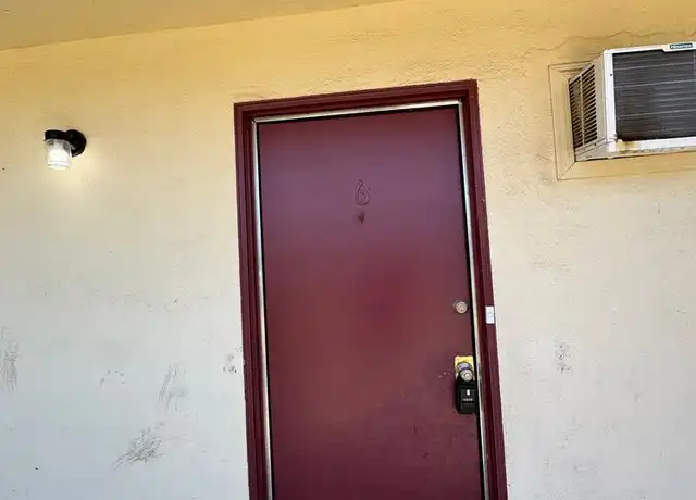 Property at 340 S Blackstone St Unit 352-6, Tulare, CA, 93274, 2 beds, 1 bath, [object Object]