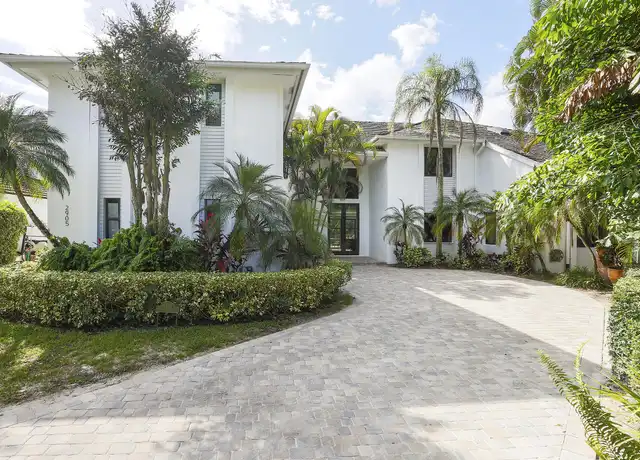 Property at 2905 Polo Island Dr, Wellington, FL, 33414, 8 beds, 7.5 baths, [object Object]