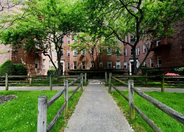 Property at 770 Bronx River Rd Unit A66, Yonkers, NY, 10708, 1 bed, 1 bath, [object Object]