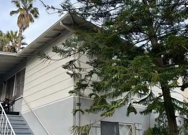 Property at 14535 Weddington St, Sherman Oaks, CA, 91411, 1 bed, 2 baths, [object Object]