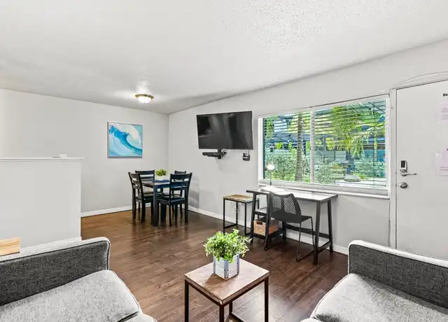 Property at 4303 W North A St #1, Tampa, FL, 33609, 1 bed, 1 bath, [object Object]