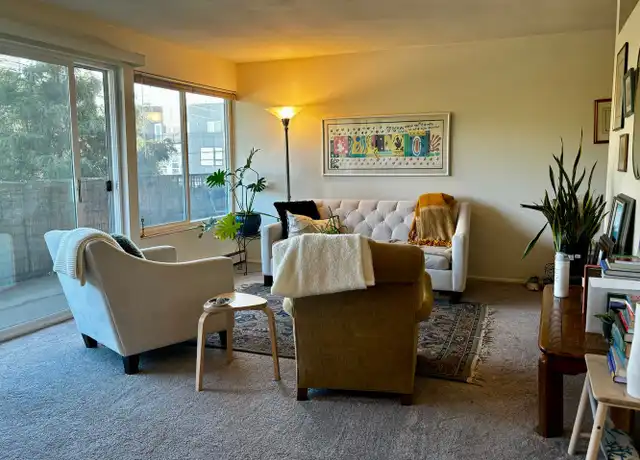 Property at 465 N 43rd St, Seattle, WA, 98103, 1 bed, 1 bath, [object Object]
