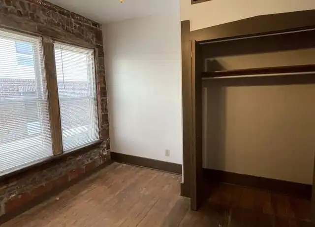 Property at 603 S 31st St Unit 607-3, Omaha, NE, 68105, 2 beds, 1 bath, [object Object]