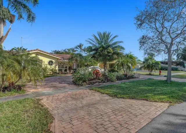 Property at 5850 NE 22nd Ave, Fort Lauderdale, FL, 33308, 2 beds, 2 baths, [object Object]