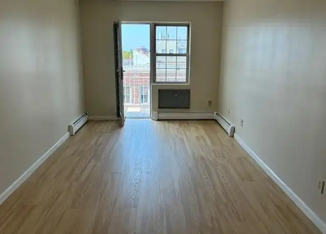 Property at 4135 67th AVE, Wantagh, NY, 11793, 1 bed, 1 bath, [object Object]