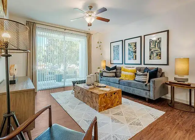 Property at Regatta at Universal - 6350 Vineland Rd, Orlando, FL, 32819, 1 bed, 1 bath, [object Object]