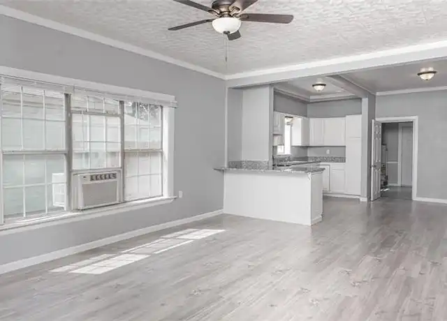 Property at 819 W Heron St, Denison, TX, 75020, 2 beds, 1 bath, [object Object]