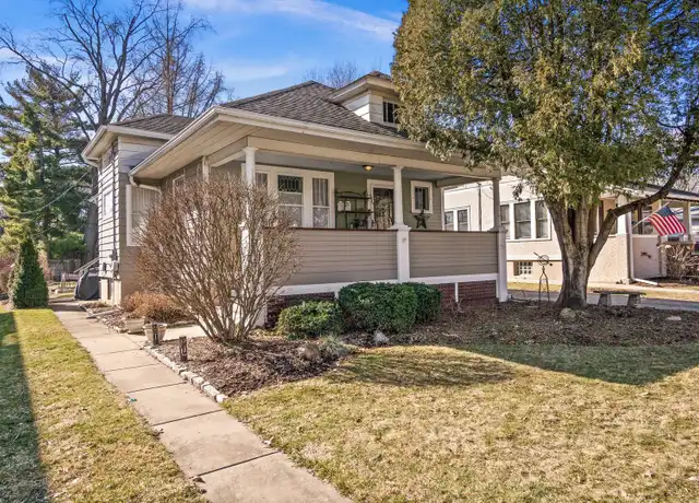 Property at 725 Cutler St, Saint Charles, IL, 60174, 2 beds, 1 bath, [object Object]