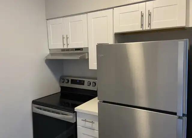 Property at 430 NW 41st St, Oakland Park, FL, 33309, 2 beds, 1 bath, [object Object]