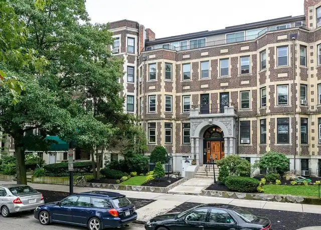 Property at 390 Riverway #1, Boston, MA, 02115, 3 beds, 1 bath, [object Object]