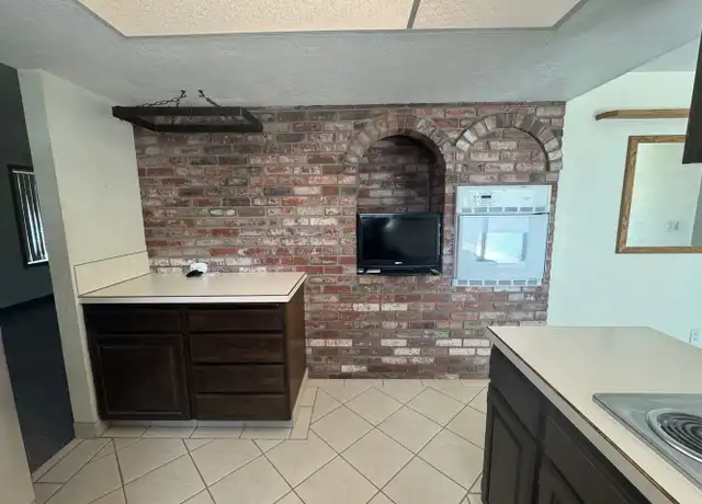 Property at 1115 Maple St, Klamath Falls, OR, 97601, 3 beds, 2 baths, [object Object]