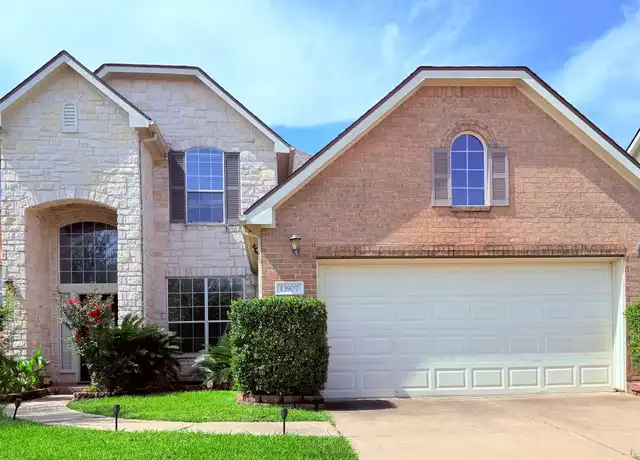 Property at 13907 Normandy Ct, Sugar Land, TX, 77498, 4 beds, 2.5 baths, [object Object]