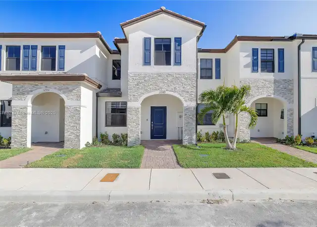 Property at 12949 SW 232nd Ln Unit 12949, Princeton, FL, 33032, 3 beds, 2.5 baths, [object Object]