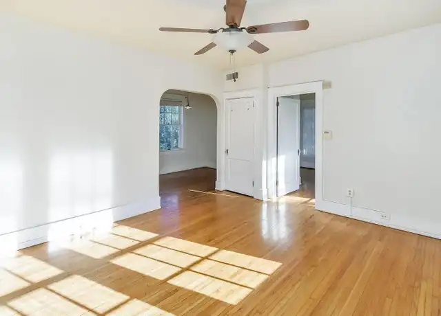 Property at 1600 Government St, Mobile, AL, 36604, 1 bed, 1 bath, [object Object]