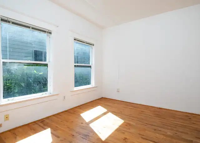 Property at 2434 SE Ankeny St Unit 04, Portland, OR, 97214, 0 beds, 1 bath, [object Object]
