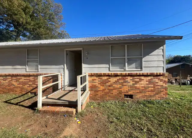 Property at 1906 Fosters Ferry Rd, Tuscaloosa, AL, 35401, 2 beds, 1 bath, [object Object]