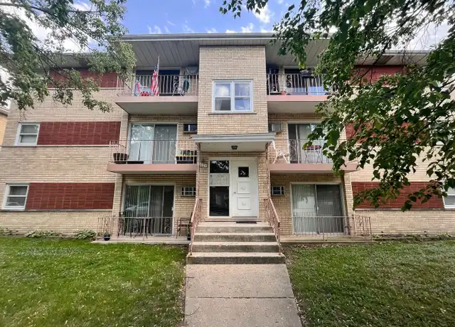 Property at 8021 W 30th St Unit 2W, North Riverside, IL, 60546, 2 beds, 1 bath, [object Object]