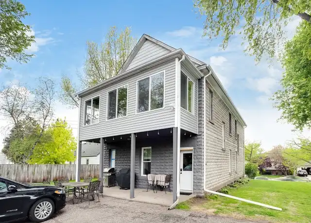 Property at 1360 Dale St N Unit Upper, St Paul, MN, 55117, 2 beds, 1 bath, [object Object]